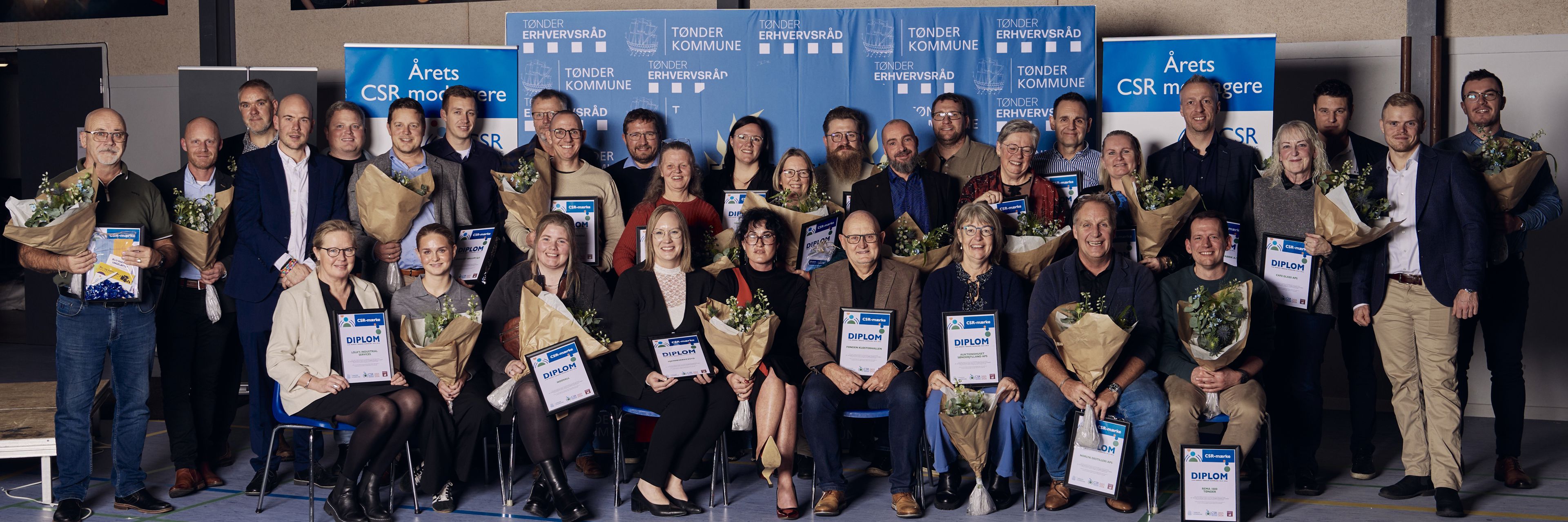 CSR modtagerne med deres diplomer