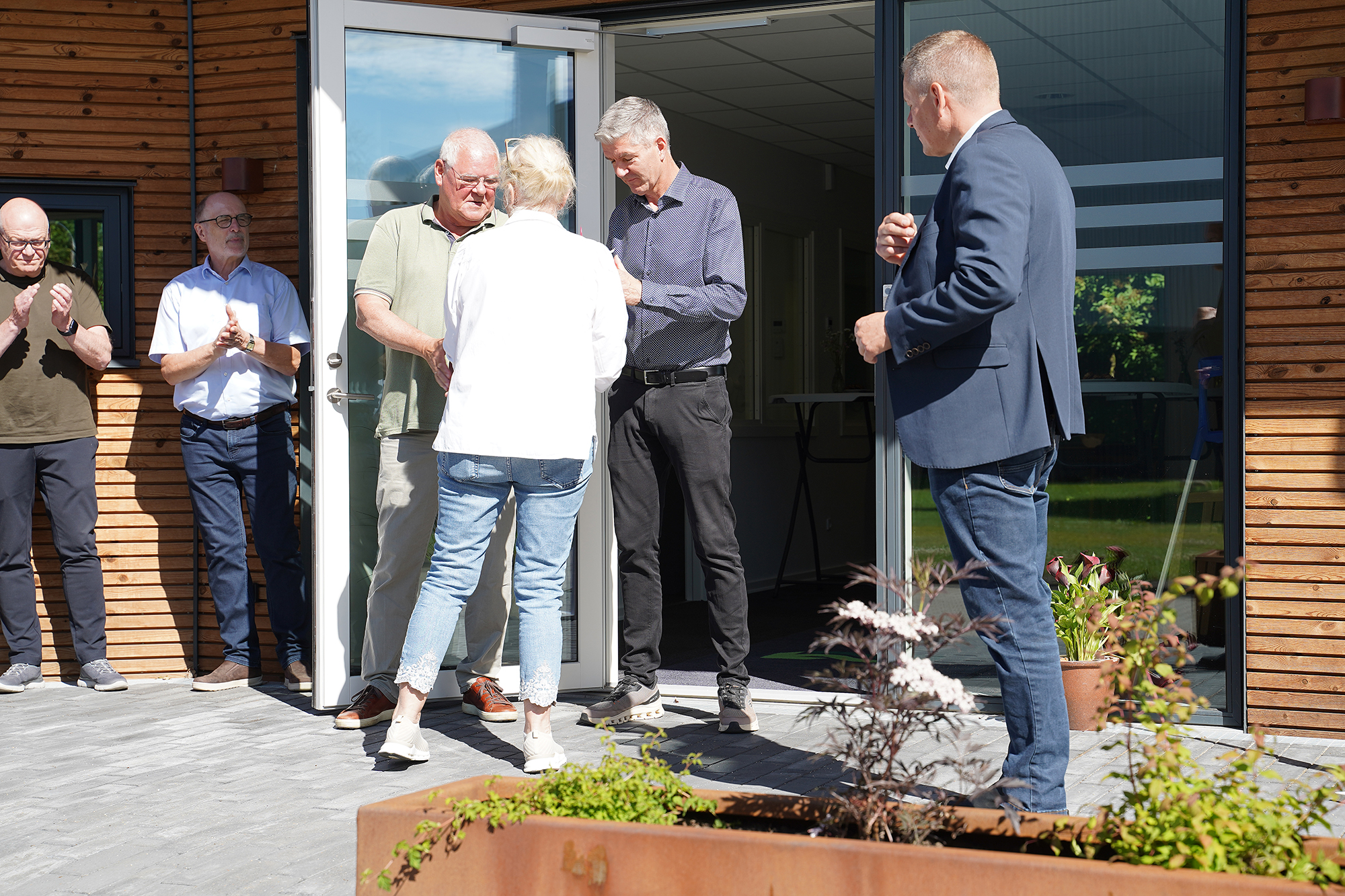 Overrækkelse af plakette ved Tønder Fjernvarme