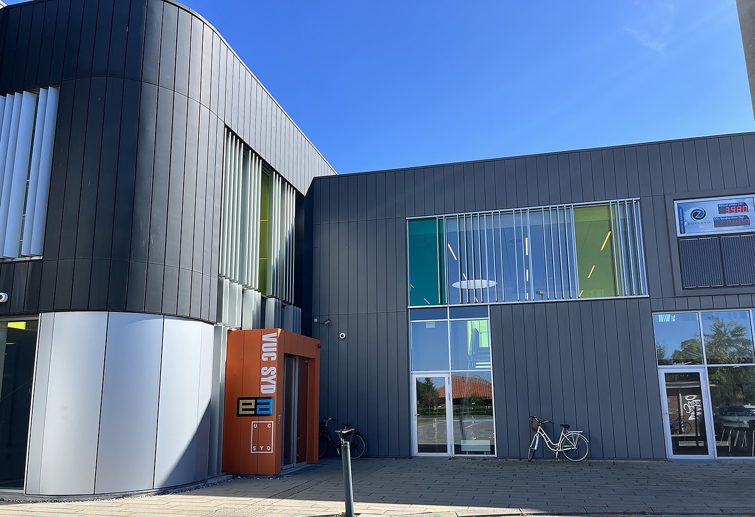 Hovedindgangen ved Campus i Tønder
