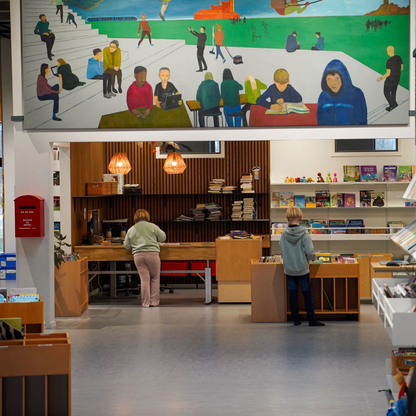 Børn på bibliotek